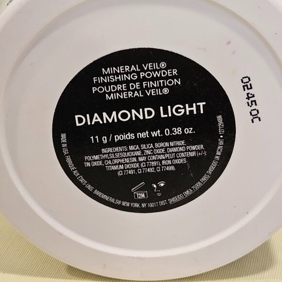 bareMinerals Mineral Veil Diamond Light Finishing Powder .38 OZ - Picture 3 of 4